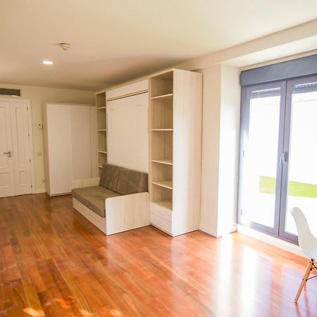 Apartamentos Plaza de Santiago - Estudios Turisticos - 1 LLAVE Pinto Exterior foto