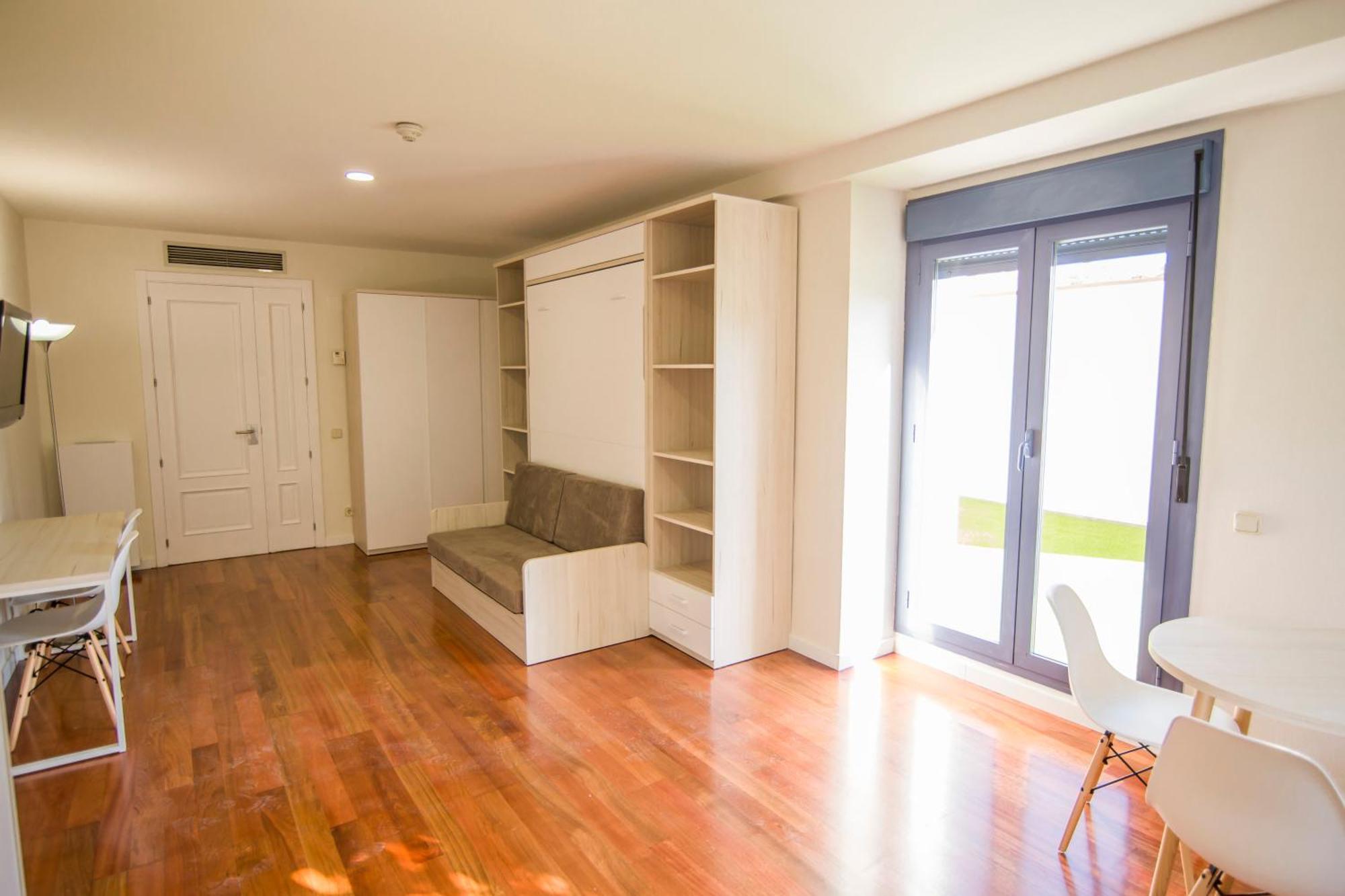 Apartamentos Plaza de Santiago - Estudios Turisticos - 1 LLAVE Pinto Exterior foto