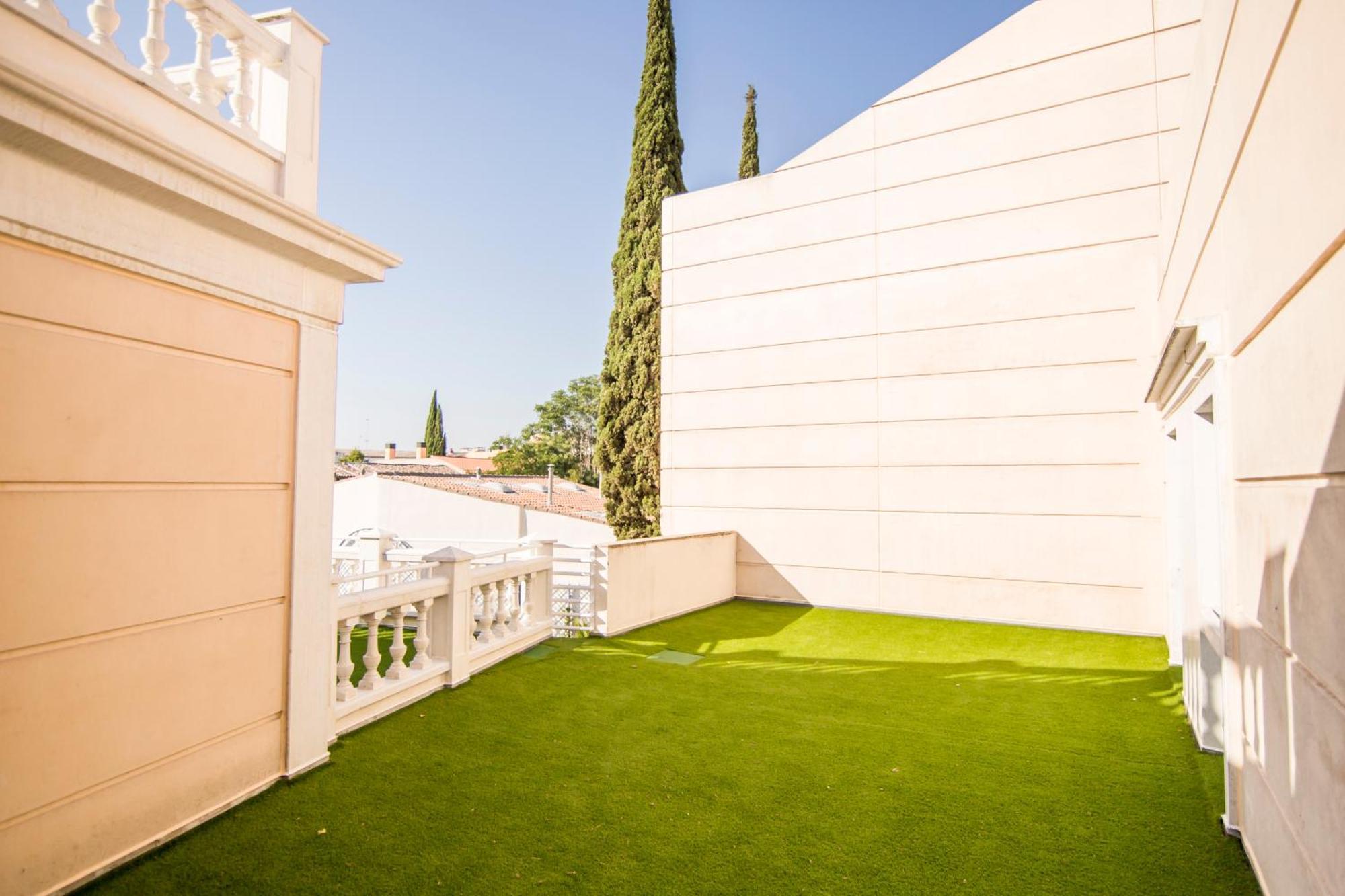 Apartamentos Plaza de Santiago - Estudios Turisticos - 1 LLAVE Pinto Exterior foto