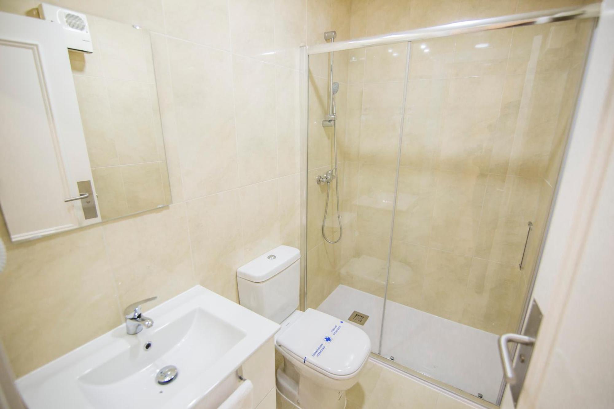 Apartamentos Plaza de Santiago - Estudios Turisticos - 1 LLAVE Pinto Exterior foto