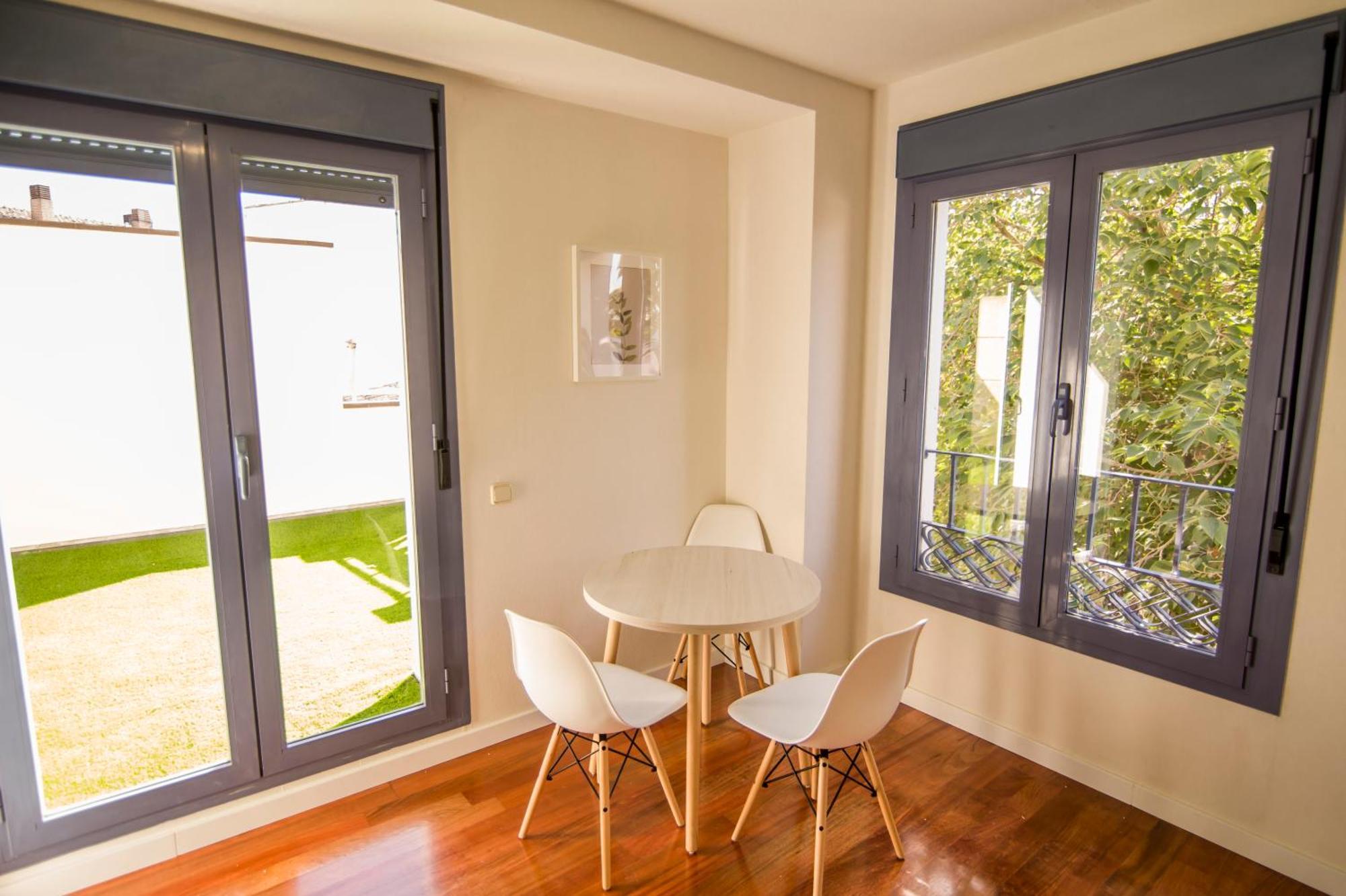 Apartamentos Plaza de Santiago - Estudios Turisticos - 1 LLAVE Pinto Exterior foto