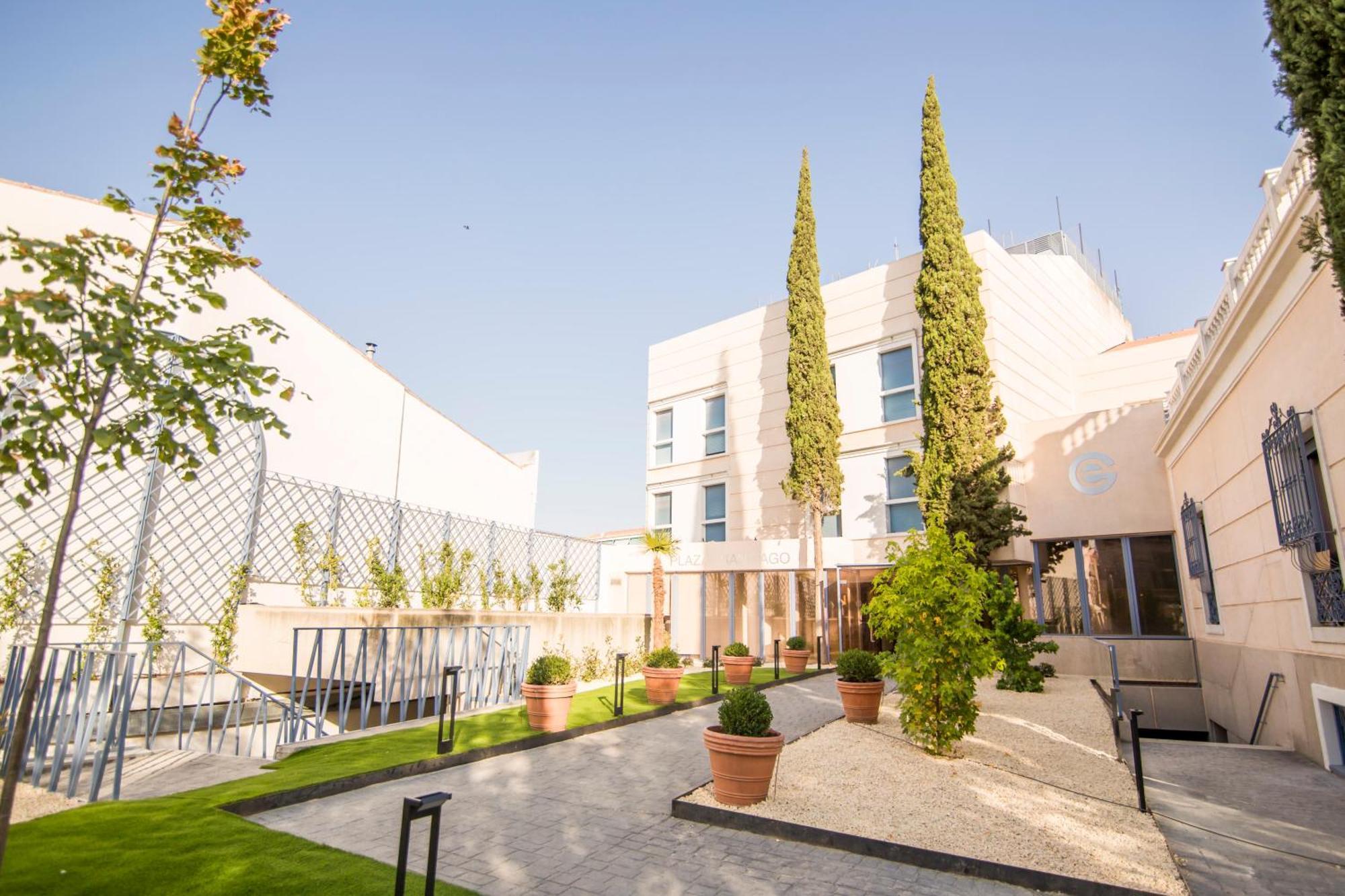Apartamentos Plaza de Santiago - Estudios Turisticos - 1 LLAVE Pinto Exterior foto