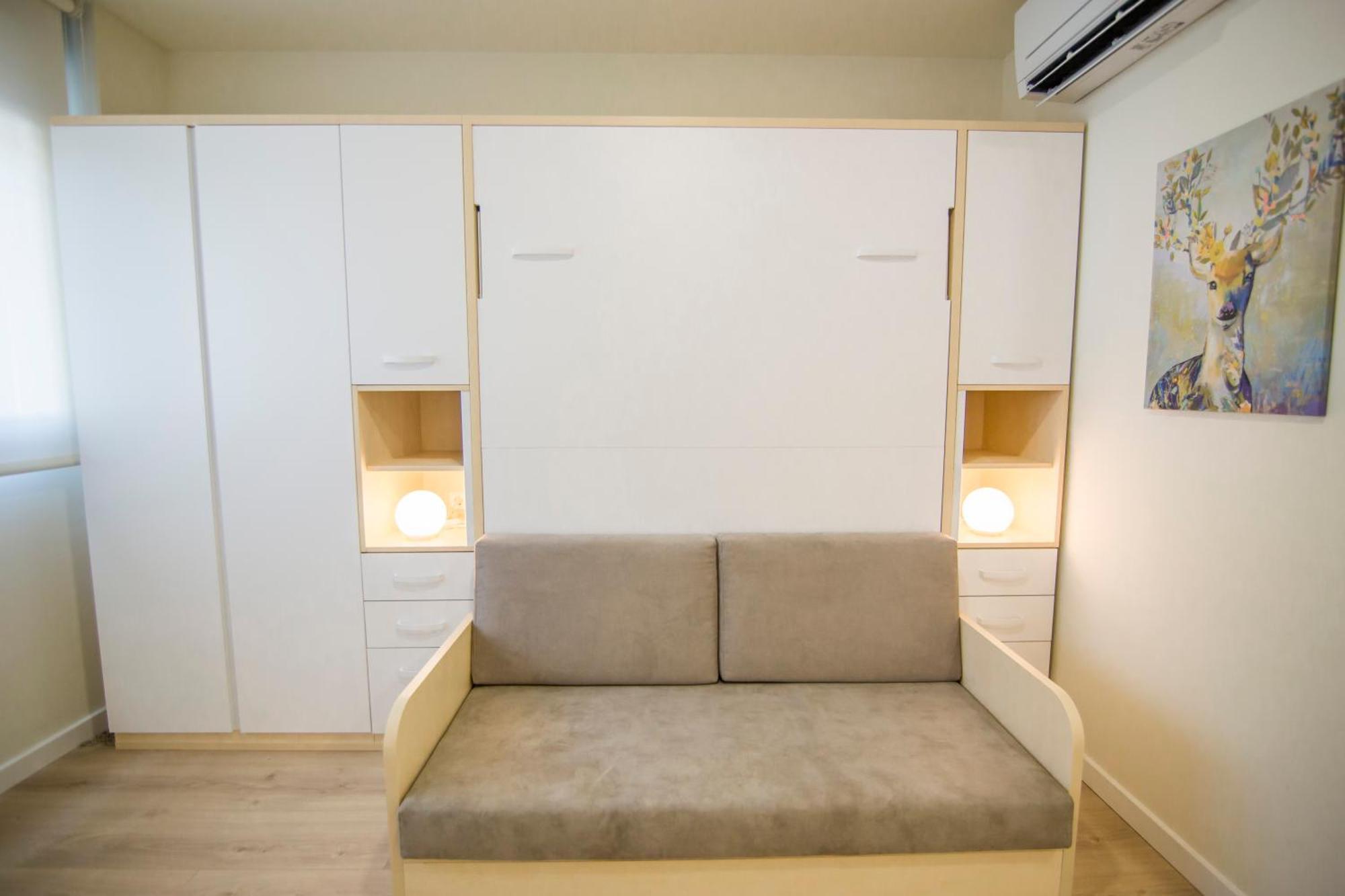 Apartamentos Plaza de Santiago - Estudios Turisticos - 1 LLAVE Pinto Exterior foto